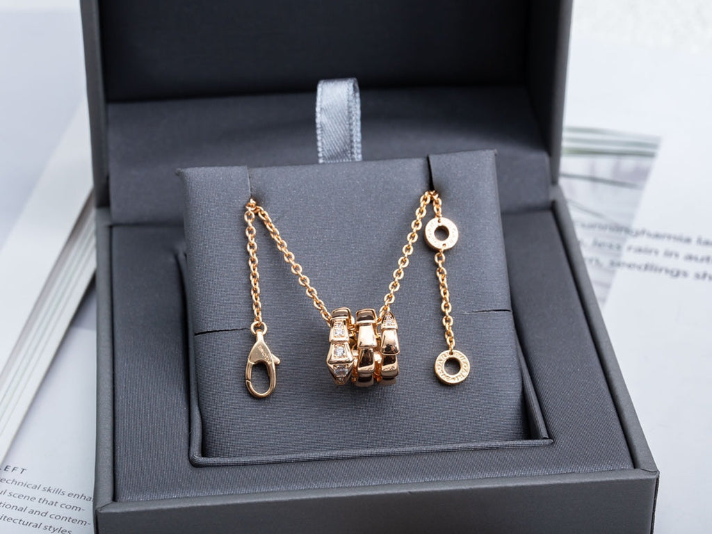Bvlgari Serpenti Pink Gold Necklace Cubic Zirconia